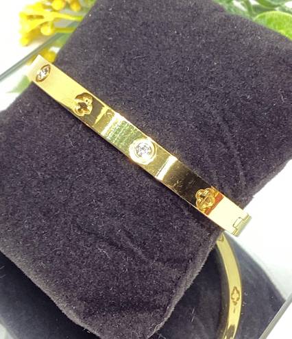 New! Bangle Bracelet Gold