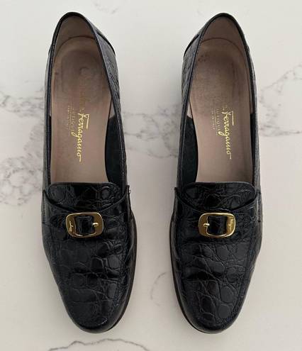 Salvatore Ferragamo Croc Embossed Leather Loafer in Black with Gold Size 10B