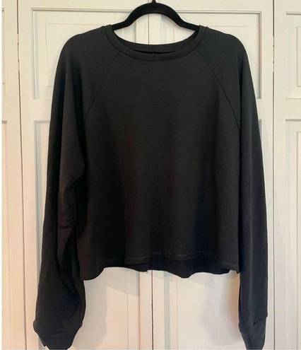 Gottex  NWOt black cropped sweatshirt size m