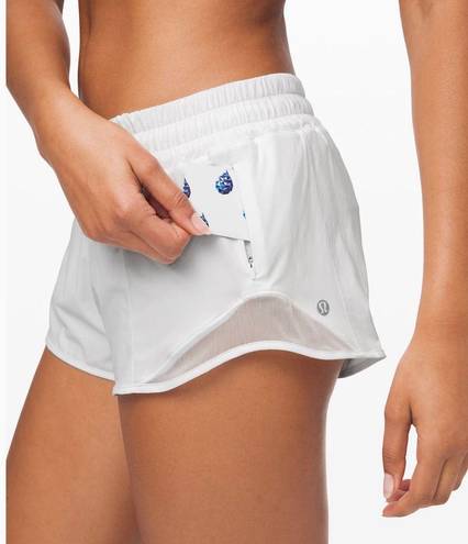 Lululemon Hotty Hot Short 2.5”