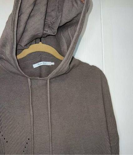 Harper  Lane Sweater Hoodie with hole detailing size Large
