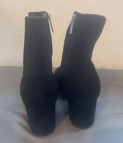 Unisa  Faux Suede Black Block Heeled Booties Size 9