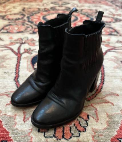 ALLSAINTS  Leather Chelsea Boots