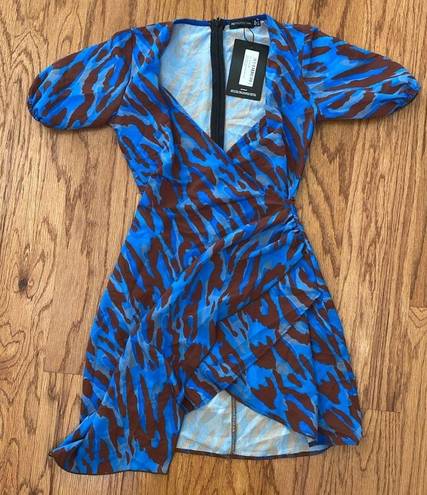 Pretty Little Thing Blue Leopard Print Wrap Drape Shift Dress. Size 2. NWT