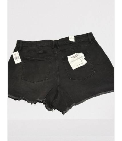 Good American Good Curve Denim Frayed Hem 5 Pocket Shorts in Black 089 Sz 18