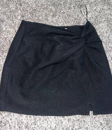 Le lis Black Mini Skirt