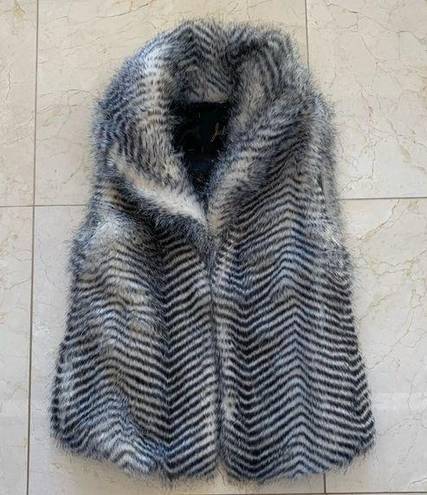 Jack by BB Dakota Jack Black/White Zebra Like Fur Vest Sz Small