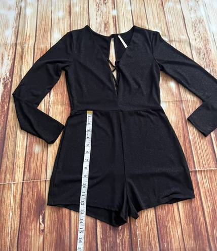 Mezzanine Women Long Sleeve Strappy V-Neck Shimmer Black Romper Size Medium