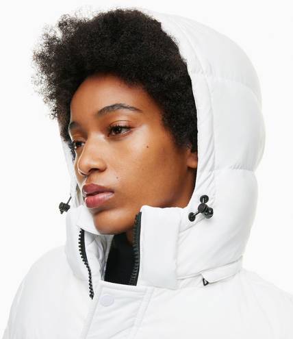 Aritzia Super Puff In White