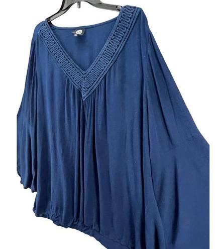 Bobeau  Tunic Top Womens Plus 3X Blue Embroidered V Neck Bell Sleeve Flowy Blouse