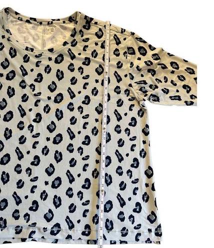 Wonderly  womens light blue leopard print top 4X