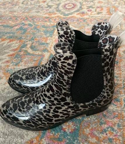 Seven7 Leopard Rain Boots