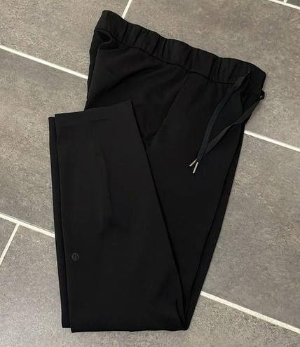 Lululemon  On The Fly Pant *28" size 4
Black