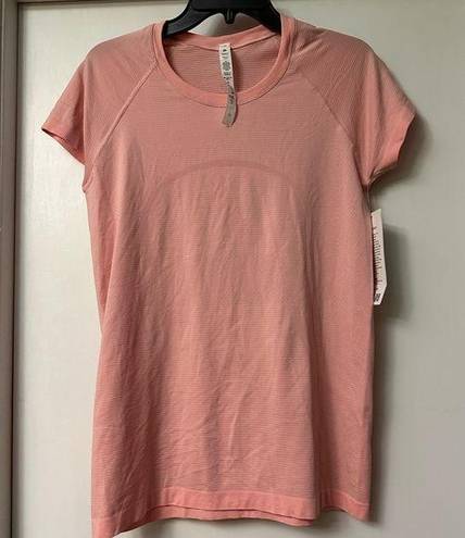 Lululemon  swiftly tech short sleeve 2.0 shirt. New with tags Size 10.