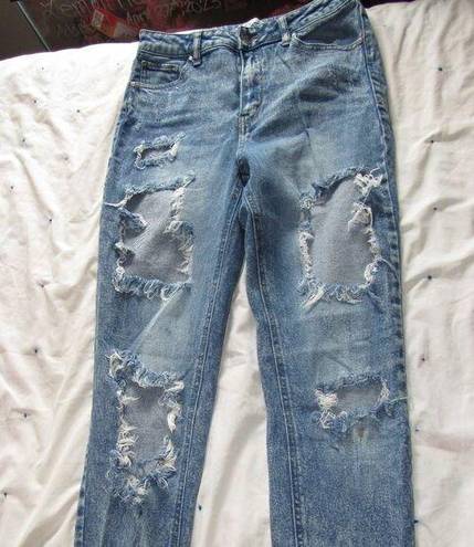 Tinseltown Medium Blue Jeans With Rips