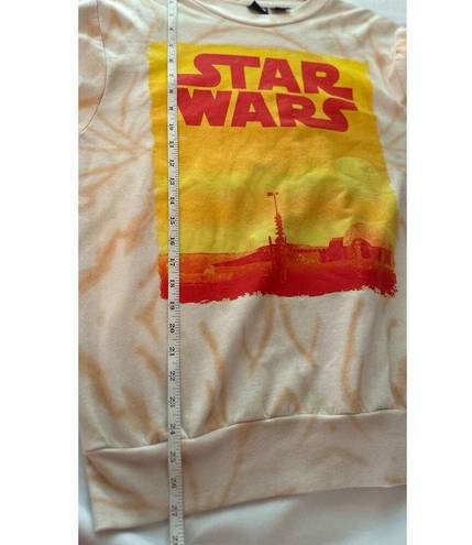 Star Wars  sweatshirt size medium- women's - unisex .