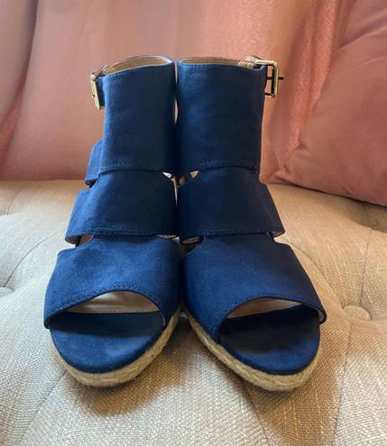 Apt. 9 Navy Blue Wedges