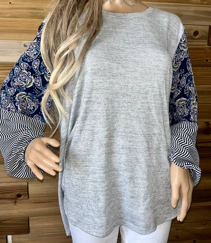 Style & Co Grey Patterned Sleeve Top