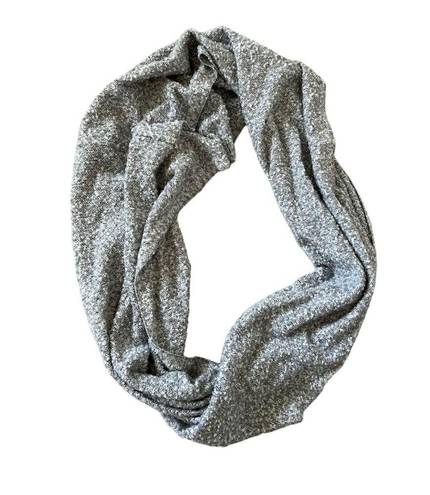 infinity Gray and white  scarf