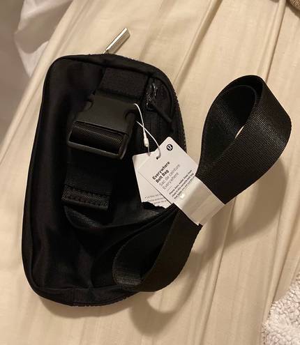 Lululemon Everywhere Belt Bag