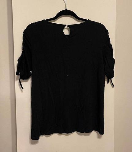 Carmen Marc Valvo Carmen  Black Draw String Sleeve Tee Size Large