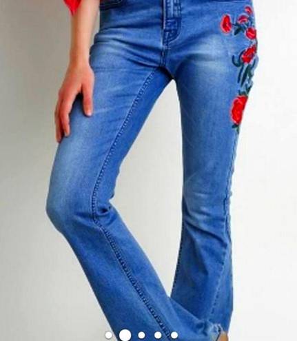 Umgee Floral Embroidered High Rise Raw Hem 5 Pocket Flare Jean 30