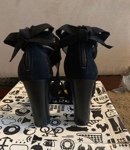 Bamboo Black Suede High Heels With Bows Size 9