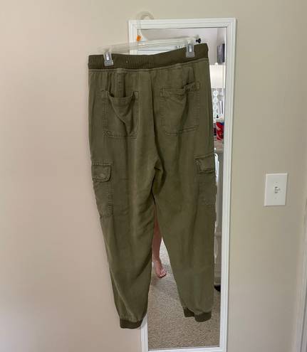 American Eagle Outfitters Cargo Style Pants