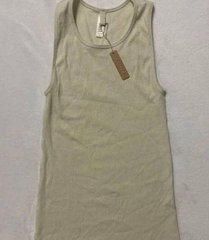 SKIMS Tank Top NWT