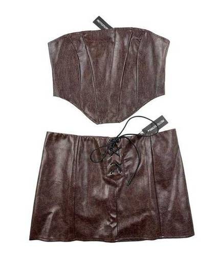 Pretty Little Thing  - Shape Textured Faux Leather Mini Skirt & Matching Corset