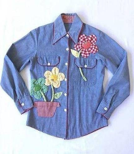 Daisy Vintage Size 10 70s  Appliqué Chambray Shirt Embroidered 3D Flowers Button