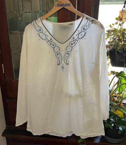 Fashion Bug Vintage  Blouse White Peasant Long Sleeve V-neck Embroidered Women