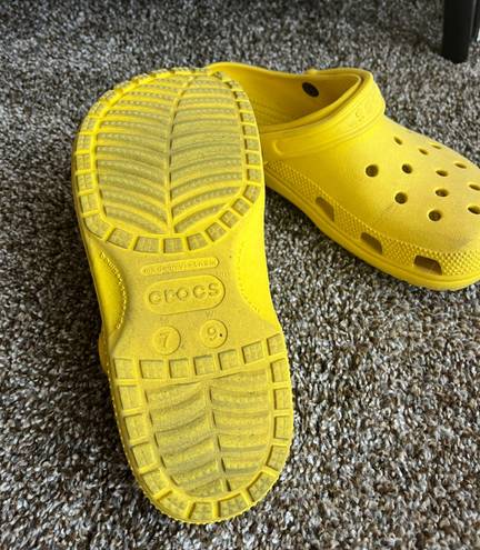 Crocs Yellow