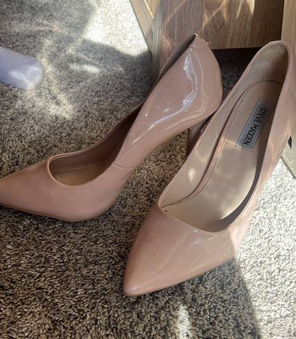 Steve Madden Taupe Pumps