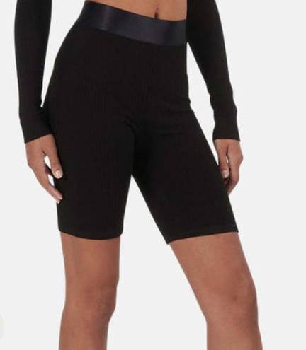 The Range  Division Rib Bike Short Black MEDIUM Ribbed Slinky Silky