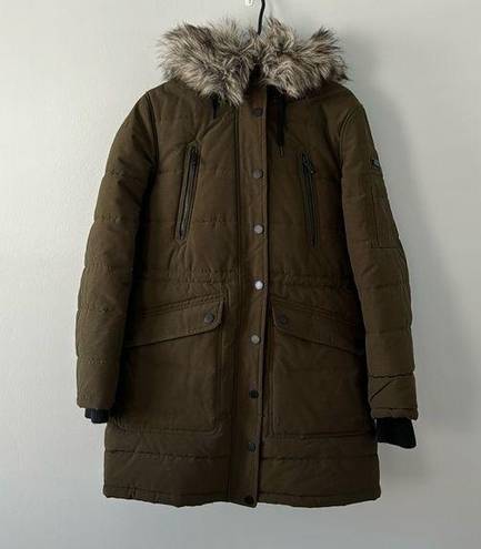 BCBGeneration BCBG Winter Coat Army Green Size Large Faux Fur Fleece Hood