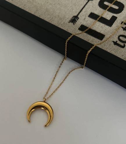 18K Gold Moon Necklace*Danity Necklace* Layering Necklace*