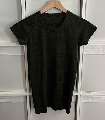 Lululemon  Swiftly Tech Short Sleeve Top