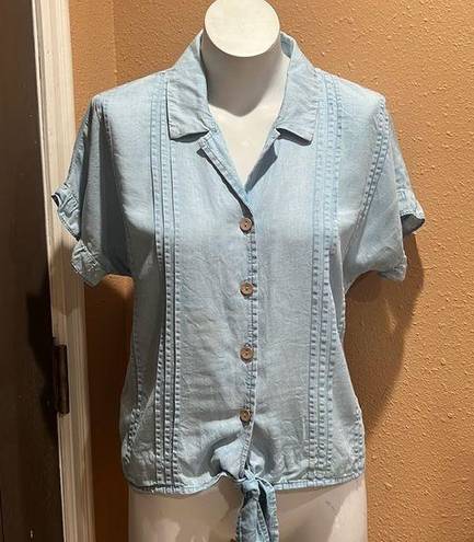 LC Lauren Conrad  blue short sleeve button up blouse