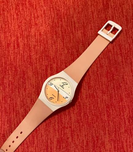 Seiko Woman’s vintage quartz Japan movement water resistant LORUS watch!