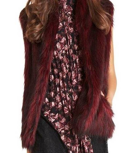 BCBGeneration NWT  Faux Fur Vest Maroon, cranberry, XSmall