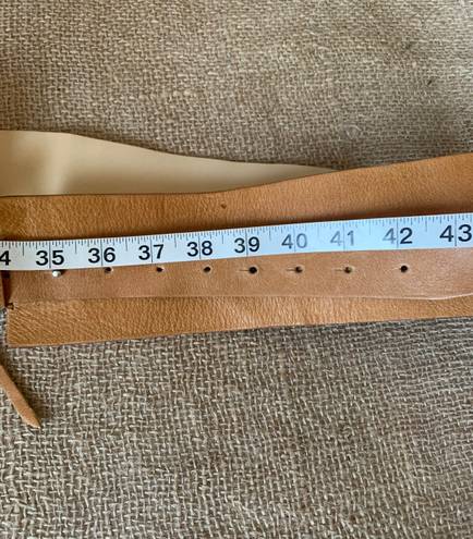 United Colors Of Benetton Wide Tan Dress Belt Size M-Lrg 35-42 Inches