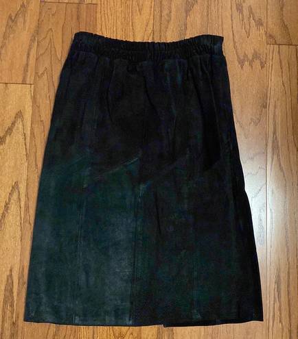 Atlantic Beach Vintage  genuine black suede skirt. Size M.