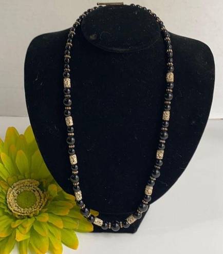 Onyx Vintage | Black  beaded necklace with matching earrings - like new!