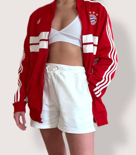 Adidas Vintage Soccer Jacket 🔥