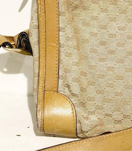 Gucci  Vintage GG Fabric Leather Trim Gold Hardware Shoulder Bag Pocketbook