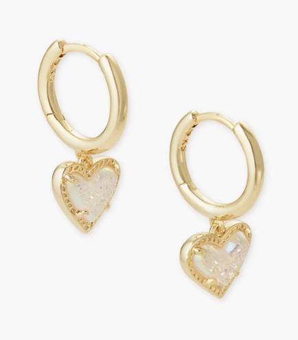 Kendra Scott Heart Earring