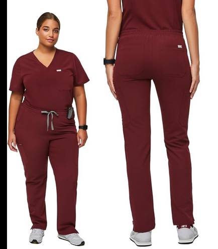 FIGS Scrubs Set