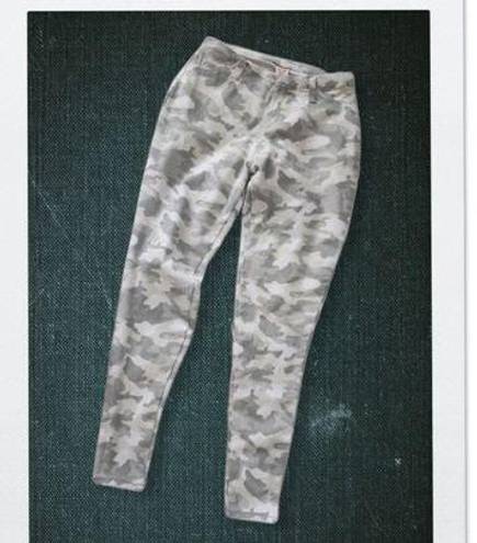 Faded Glory Light Grey Camo Jeggings by , Women's -SMALL-