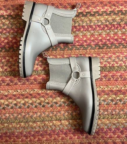 Bernardo  GREY RUBBER RAIN CHELSEA BOOTS